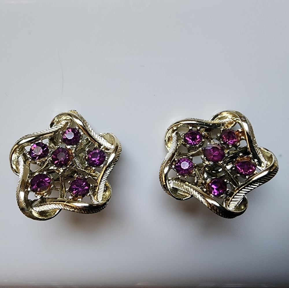 Vintage rhinestone earrings